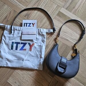 ITZY Charles & Keith Purse - Gabine Belted Hobo Bag in Dark Moss